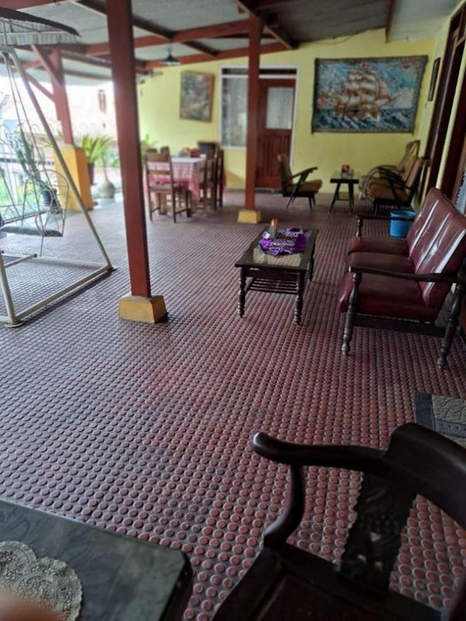 Wisma & Kantin Amanda Mojokerto Extérieur photo